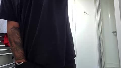 Snapshot of latino8484 chatting on November 2025 09:07:02 AM latino8484 online show from November 2025 09:07:02 AM