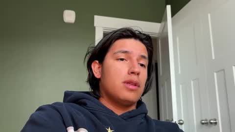 latino_hotcb1 online show from December 2024 04:17:01 PM