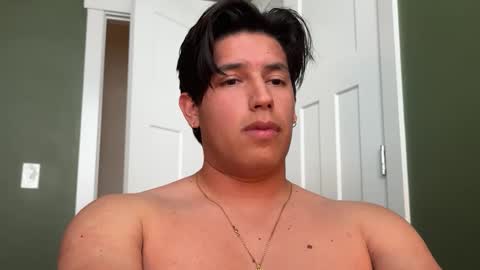 latino_hotcb1 online show from February 2025 09:15:02 PM