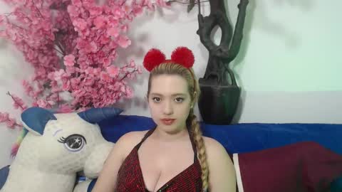 latinqueen2020 online show from January 2026 02:57:02 AM