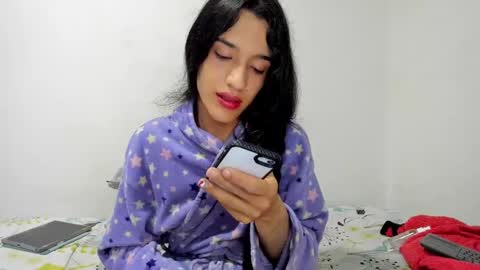 Snapshot of latinsecretfantasy chatting on January 2025 04:27:01 AM latinsecretfantasy online show from January 2025 04:27:01 AM