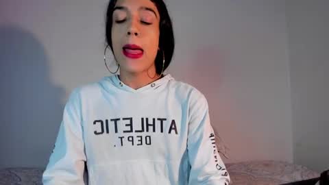 Snapshot of latinsecretfantasy chatting on February 2025 10:42:02 PM latinsecretfantasy online show from February 2025 10:42:02 PM