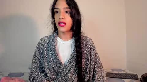 Snapshot of latinsecretfantasy chatting on March 2025 01:21:02 AM latinsecretfantasy online show from March 2025 01:21:02 AM