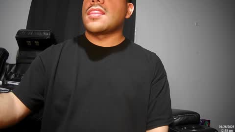 Snapshot of latinstud7 chatting on January 2025 06:38:01 AM Nico online show from January 2025 06:38:01 AM