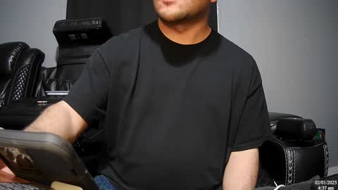 Snapshot of latinstud7 chatting on February 2025 10:37:02 AM Nico online show from February 2025 10:37:02 AM