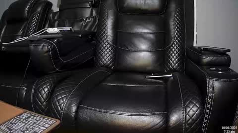 Snapshot of latinstud7 chatting on October 2025 12:22:02 PM Nico online show from October 2025 12:22:02 PM