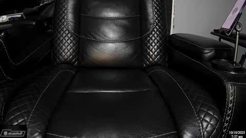 Snapshot of latinstud7 chatting on October 2025 12:37:01 PM Nico online show from October 2025 12:37:01 PM