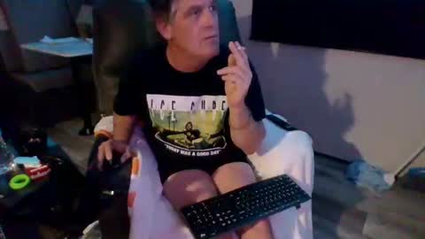 Snapshot of latniter742349 chatting on January 2025 04:50:01 AM latniter online show from January 2025 04:50:01 AM