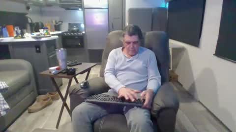 Snapshot of latniter742349 chatting on March 2025 02:06:02 AM latniter online show from March 2025 02:06:02 AM