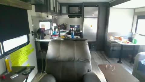 Snapshot of latniter742349 chatting on October 2025 07:42:02 PM latniter online show from October 2025 07:42:02 PM