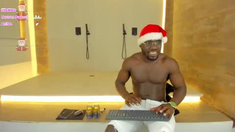 LEANDRO online show from December 2024 12:38:01 PM