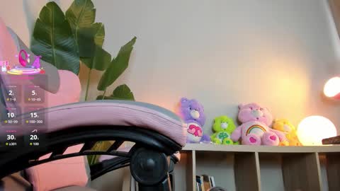 Snapshot of laukyubey1 chatting on October 2025 08:33:01 PM laukyubey1 online show from October 2025 08:33:01 PM