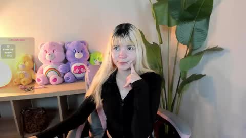 Snapshot of laukyubey1 chatting on October 2025 07:47:02 PM laukyubey1 online show from October 2025 07:47:02 PM