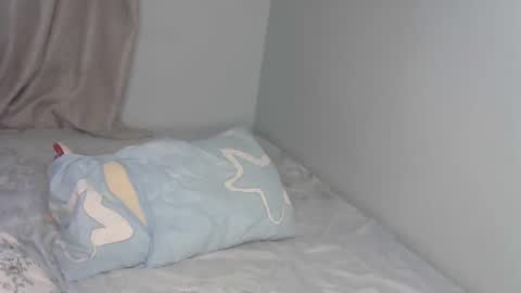 laura6871 online show from October 2025 02:39:02 PM