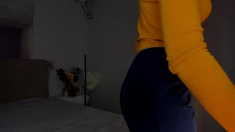 Laura online show from January 2025 06:27:01 AM