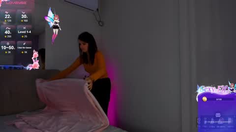 Laura online show from January 2025 12:31:01 PM