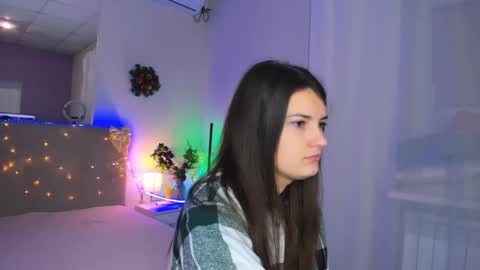 Laura online show from December 2025 06:11:01 AM