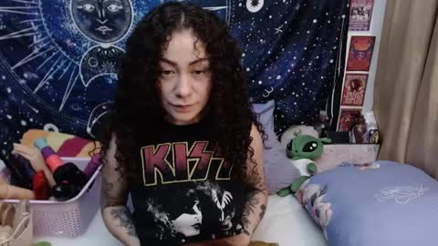 Snapshot of laura_anal_ chatting on December 2024 08:18:01 PM Wen online show from December 2024 08:18:01 PM