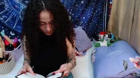 Snapshot of laura_anal_ chatting on December 2024 07:26:02 PM Wen online show from December 2024 07:26:02 PM