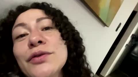 Snapshot of laura_anal_ chatting on December 2024 01:59:02 AM Wen online show from December 2024 01:59:02 AM