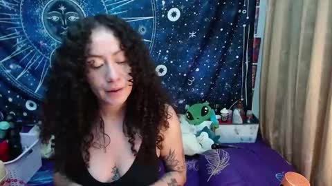 Snapshot of laura_anal_ chatting on January 2025 12:10:01 AM Wen online show from January 2025 12:10:01 AM