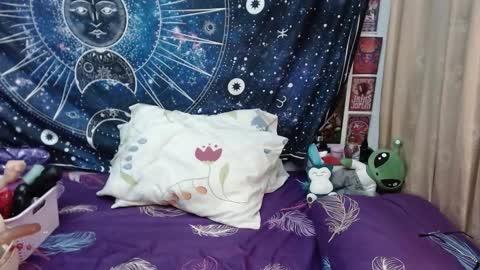 Snapshot of laura_anal_ chatting on January 2025 10:08:02 PM Wen online show from January 2025 10:08:02 PM