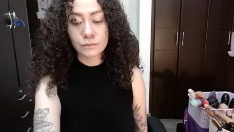 Snapshot of laura_anal_ chatting on January 2025 01:08:01 AM Wen online show from January 2025 01:08:01 AM