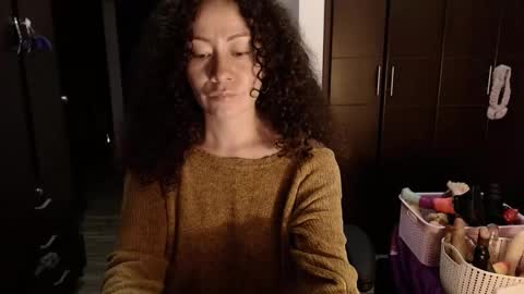 Snapshot of laura_anal_ chatting on January 2025 05:19:02 AM Wen online show from January 2025 05:19:02 AM