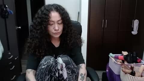 Snapshot of laura_anal_ chatting on January 2025 02:26:02 AM Wen online show from January 2025 02:26:02 AM