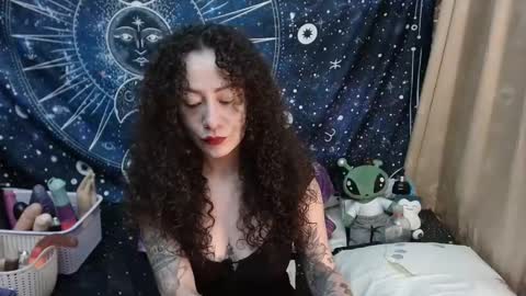 Snapshot of laura_anal_ chatting on February 2025 07:05:02 PM Wen online show from February 2025 07:05:02 PM