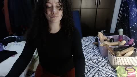 Snapshot of laura_anal_ chatting on September 2025 06:37:01 AM Wen online show from September 2025 06:37:01 AM