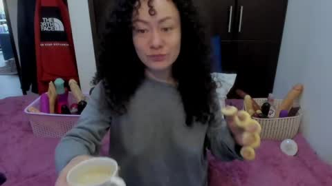 Snapshot of laura_anal_ chatting on May 2026 02:01:02 PM Wen online show from May 2026 02:01:02 PM