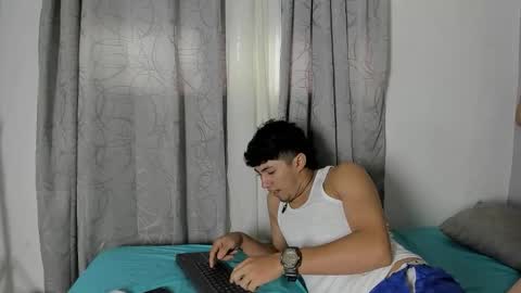 Snapshot of laura_and_kevin chatting on December 2025 09:56:02 PM laura_and_kevin online show from December 2025 09:56:02 PM