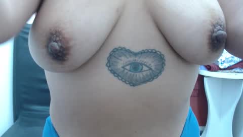 Snapshot of laura_hotyy chatting on October 2025 02:24:02 PM  Laura  online show from October 2025 02:24:02 PM