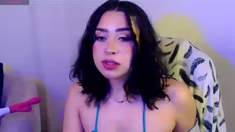 Snapshot of laura_pink01 chatting on September 2025 04:40:01 PM laura_pink01 online show from September 2025 04:40:01 PM