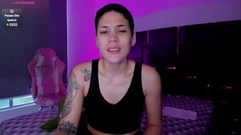 Laura Rose online show from March 2025 12:00:01 PM