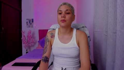 Laura Rose online show from September 2025 01:33:01 AM