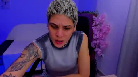 Laura Rose online show from November 2025 11:29:01 PM