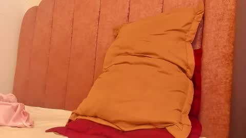 LAURA SOE online show from March 2026 08:31:01 PM