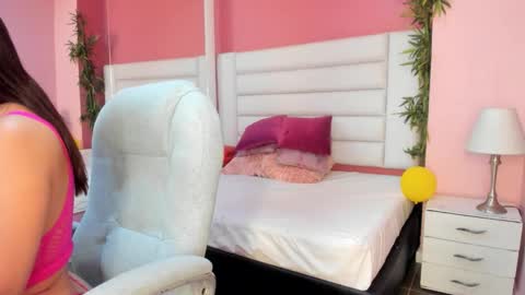 Laura online show from February 2026 12:37:01 PM