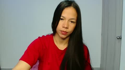Snapshot of lauracb_ chatting on April 2026 02:33:01 PM lauracb online show from April 2026 02:33:01 PM