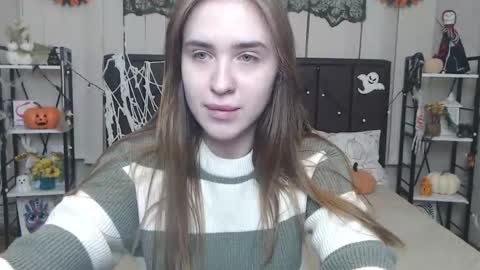 Snapshot of laurahlot chatting on November 2025 06:36:02 AM LauraHlot online show from November 2025 06:36:02 AM