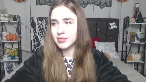Snapshot of laurahlot chatting on November 2025 06:45:02 AM LauraHlot online show from November 2025 06:45:02 AM