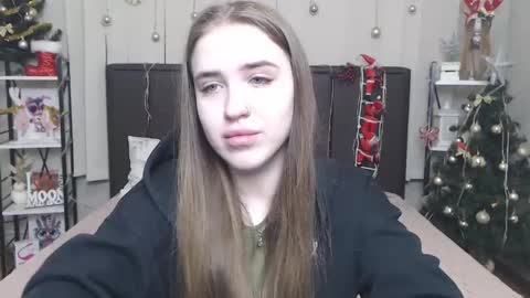 Snapshot of laurahlot chatting on January 2026 06:21:02 PM LauraHlot online show from January 2026 06:21:02 PM
