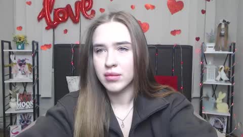 Snapshot of laurahlot chatting on February 2026 06:11:02 AM LauraHlot online show from February 2026 06:11:02 AM