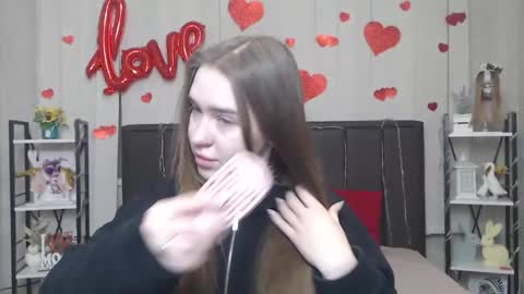 Snapshot of laurahlot chatting on February 2026 09:10:01 PM LauraHlot online show from February 2026 09:10:01 PM