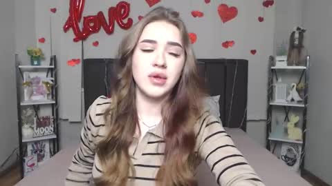 Snapshot of laurahlot chatting on March 2026 06:19:01 AM LauraHlot online show from March 2026 06:19:01 AM