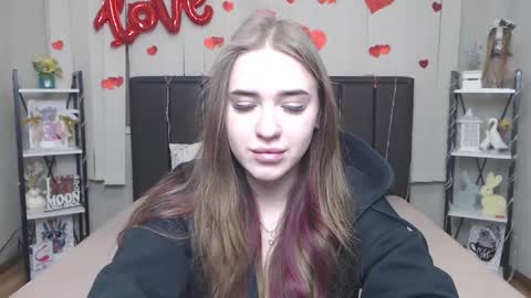 Snapshot of laurahlot chatting on March 2026 06:48:01 PM LauraHlot online show from March 2026 06:48:01 PM