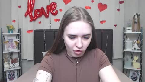 Snapshot of laurahlot chatting on March 2026 07:45:01 AM LauraHlot online show from March 2026 07:45:01 AM