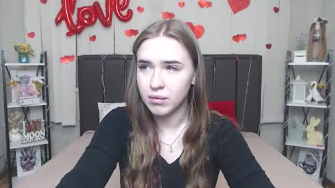 Snapshot of laurahlot chatting on March 2026 06:06:01 AM LauraHlot online show from March 2026 06:06:01 AM